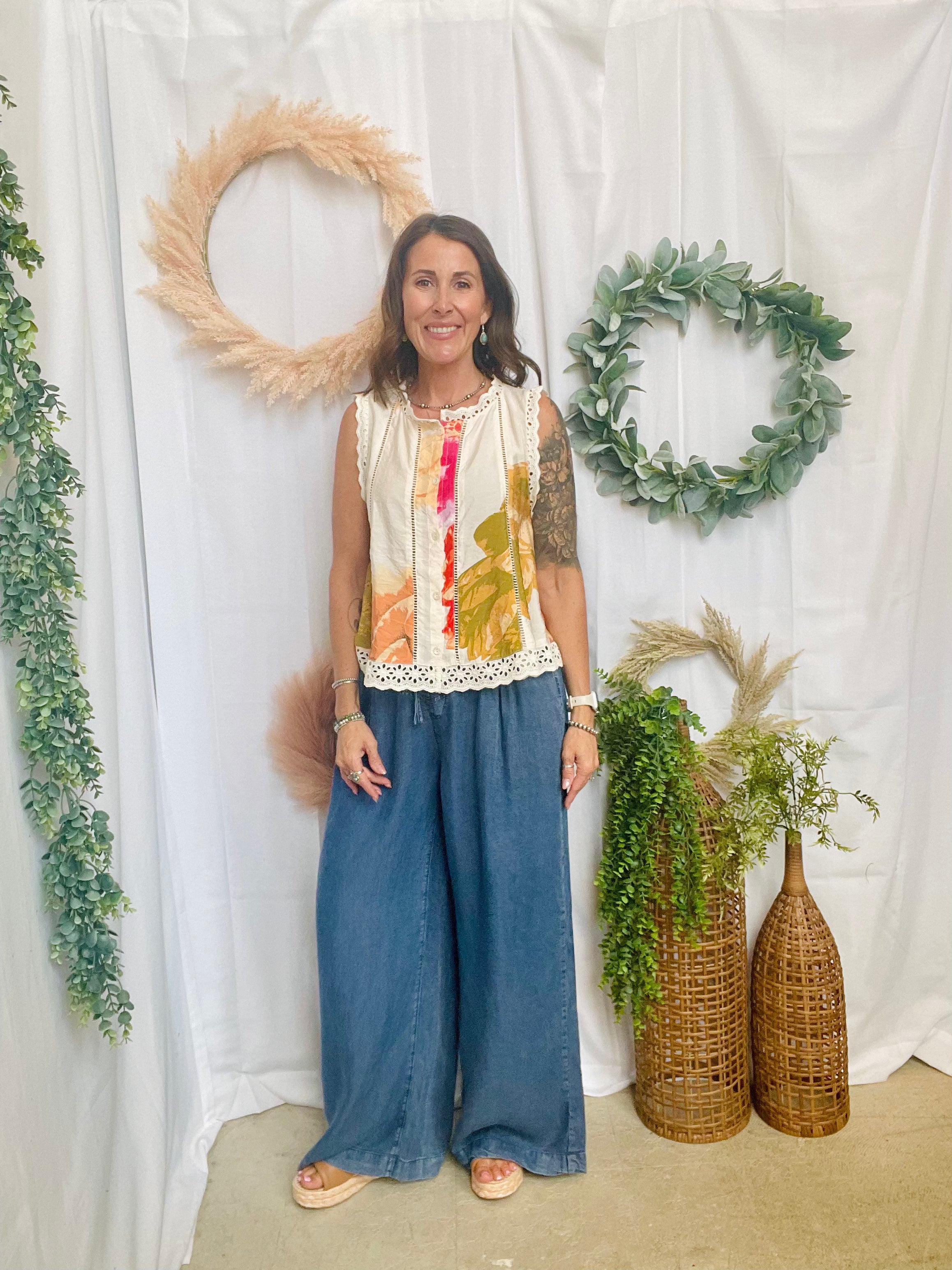 Elysian Floral Eyelet Trim Top-Short Sleeve Tops-cozy co-The Silo Boutique, Women's Fashion Boutique Located in Warren and Grand Forks North Dakota